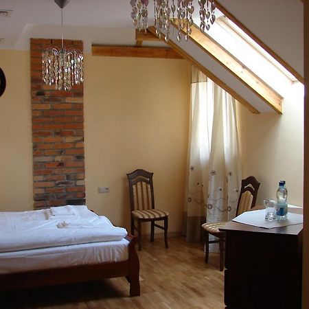 Gosc W Dom Hotel Zbaszynek Exterior photo