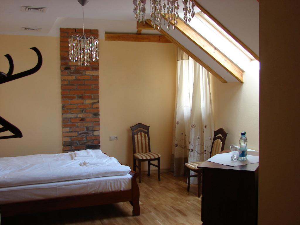 Gosc W Dom Hotel Zbaszynek Exterior photo